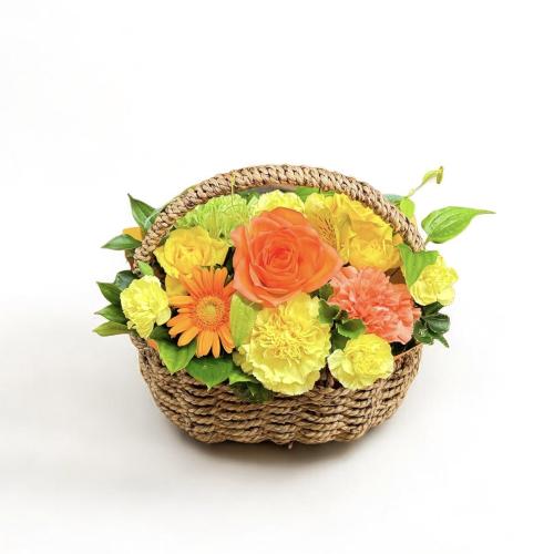 お花畑のような花カゴアレンジメント イエロー&オレンジ