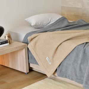 高島屋　アーリーズ・ウィットニー毛布　高級ロイヤル　英国製 高島屋 アーリーズウィットニー毛布 高級ロイヤル 英国製 希少品