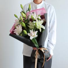 八重ユリの花束