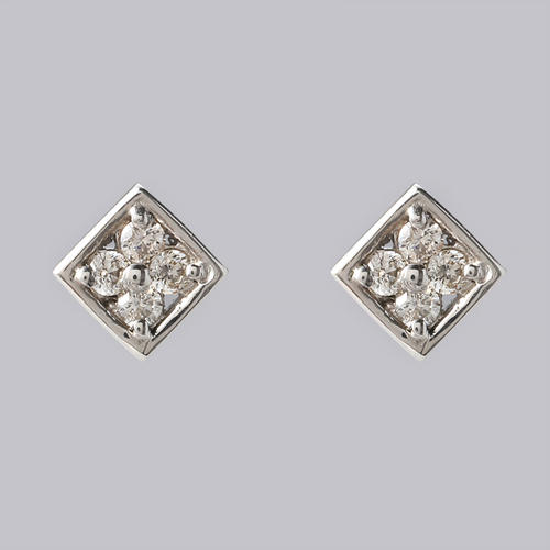 Ptダイヤピアス