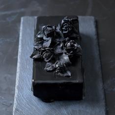 黒薔薇のブーケチーズケーキ