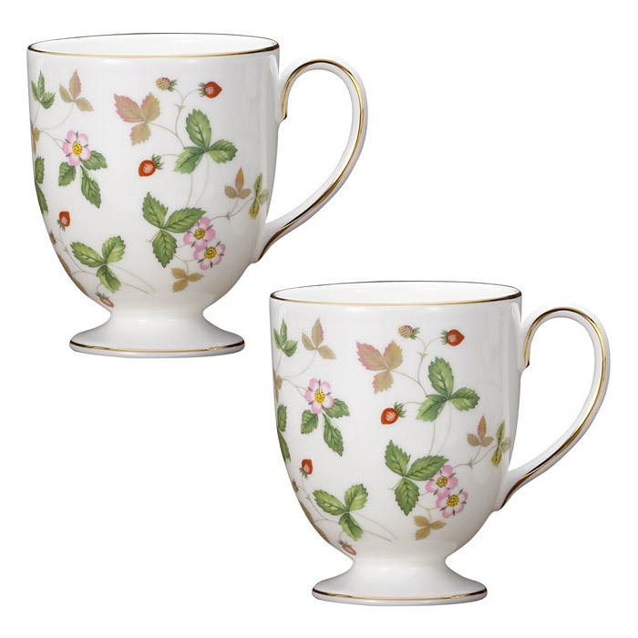 「WEDGWOOD」マグカップ　ワイルドストロベリー（新品）