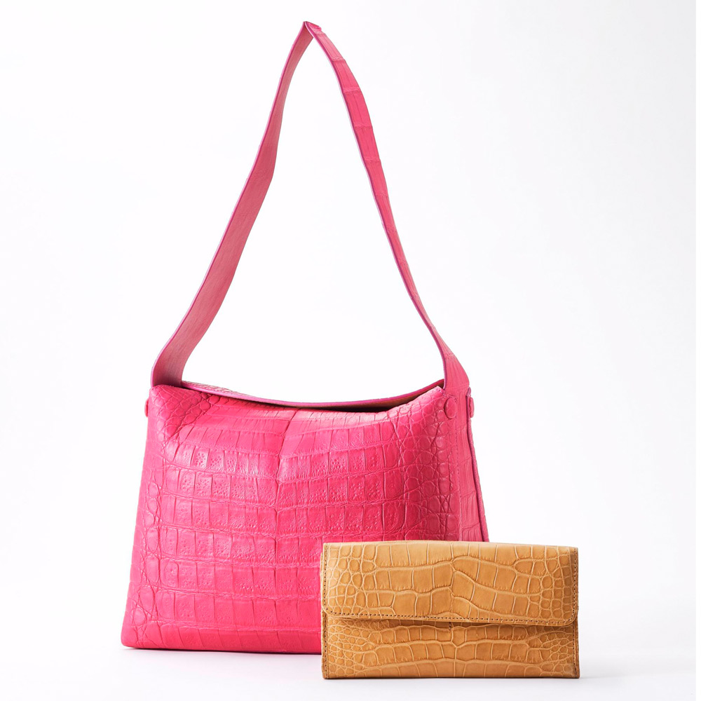 美品】MAURO GOVERNA 印象深かっ ローズピンク トリヨンレザーショルダーバッグ