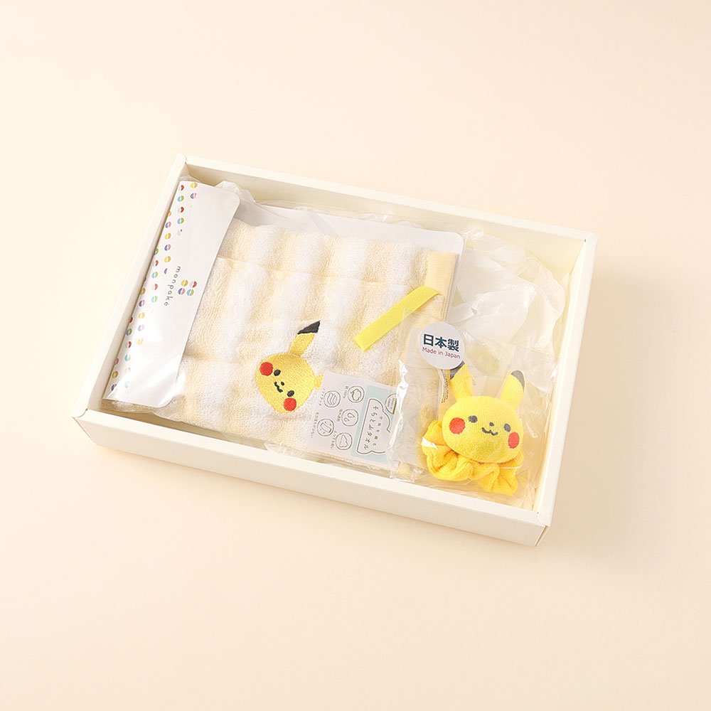 モンポケ 小物ギフト2点セット（タオルハンカチ・ラトル）ピカチュウ