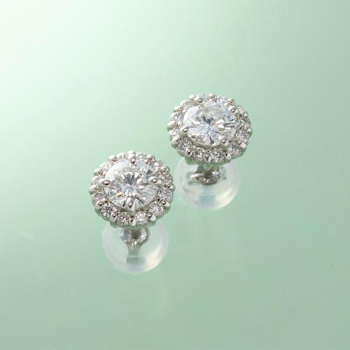 プラチナダイヤモンドピアス（鑑定書付）