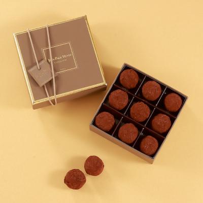 ショコラティエのこだわりが詰まったトリュフ・ボンボンショコラはマストバイ！