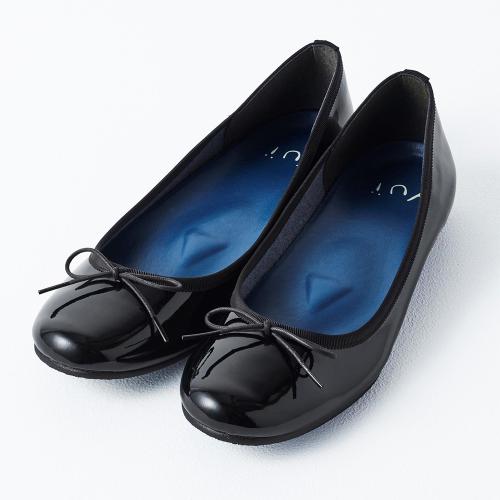 足のアーチをサポートするシューズ　ブラック　21.0cm→26.0cm