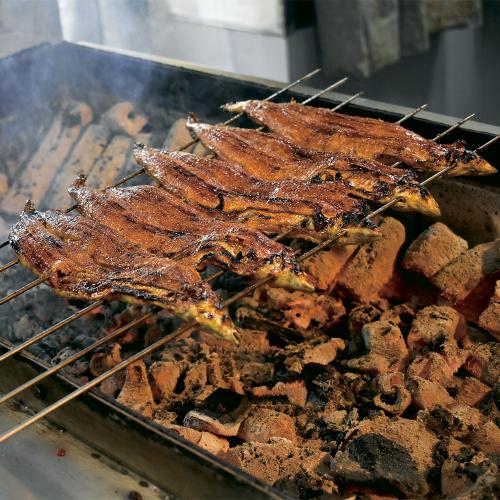 〈大阪 炭火手焼き鰻 堀忠〉うなぎ蒲焼
