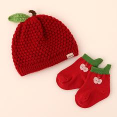 ニット帽・ソックスセット レッド（ギフトBOX付き）