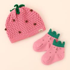 ニット帽・ソックスセット ピンク（ギフトBOX付き）