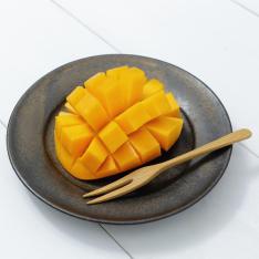 真冬のマンゴー「白銀の太陽」2Lサイズ1玉