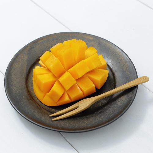 真冬のマンゴー「白銀の太陽」2Lサイズ2玉