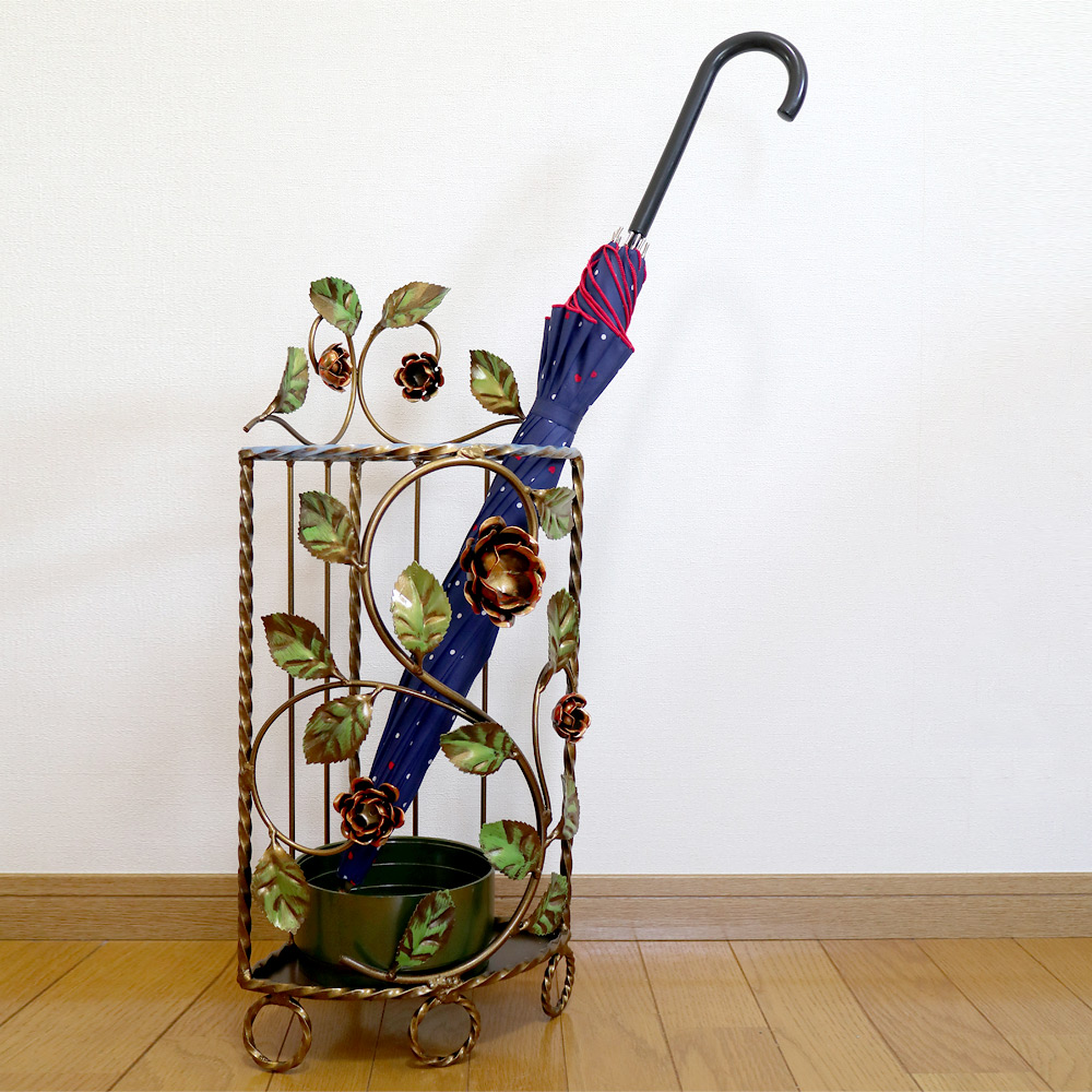 イタリア製アイアン傘立てコーナー型