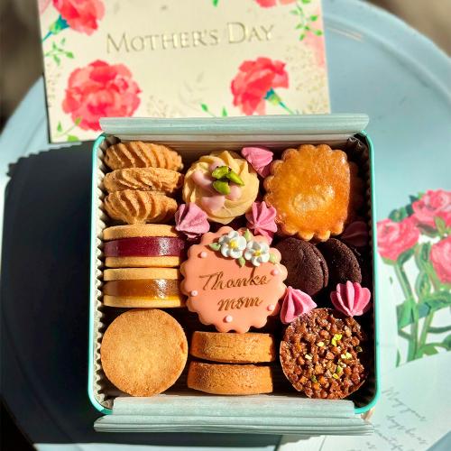 【母の日】クッキー缶