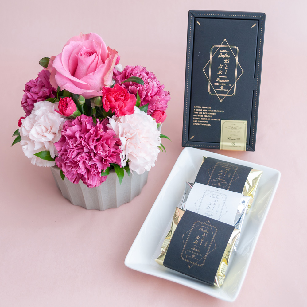 【母の日】生花アレンジメント　ボニータ＆宇治茶「祇園辻利」がとーぶぶ　抹茶フィナンシェ、ほうじ茶フィナンシェセット