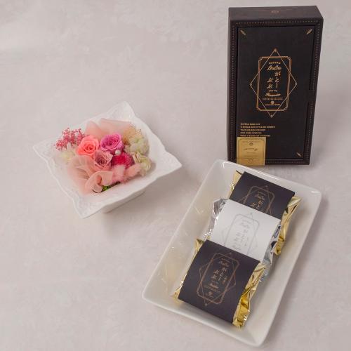 【母の日】プリザーブドフラワーアレンジメント　ルナ（ピンク）＆宇治茶「祇園辻利」がとーぶぶ　抹茶フィナンシェ、ほうじ茶フィナンシェセット