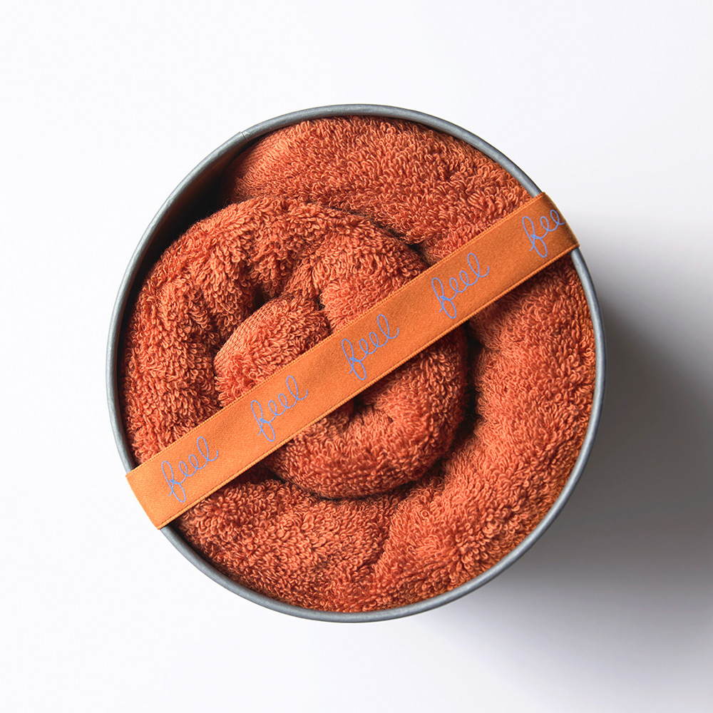 ＜feel＞バスタオル アドベンチャーオレンジ（26年限定カラー）