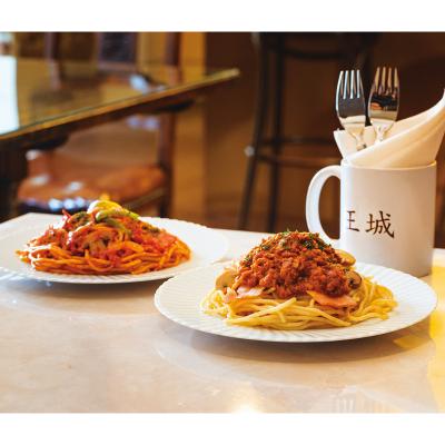 〈珈琲 王城〉昭和ナポリタン＆ミートソース