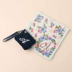 イニシャルハンカチ・ポーチセットA