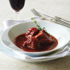 〈ペック〉牛肉の赤ワイン煮込み