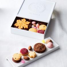 〈四季菓子の店 HIBIKA〉冬のふきよせ(雪の結晶)小缶