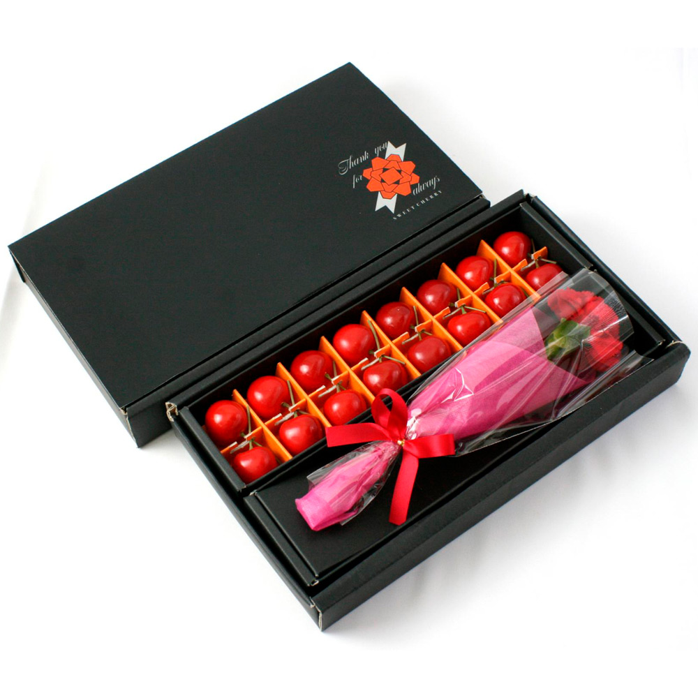 【母の日】山形県産さくらんぼ（佐藤錦）とカーネーション