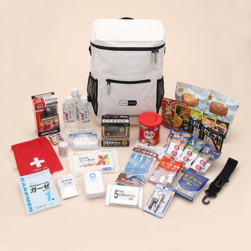 ＜いつもの365日＠ENJOYBOUSAI＞「防災士厳選。ひとり分の防災グッズとおいしい非常食」 防水・2WAY・大容量の充実リュック