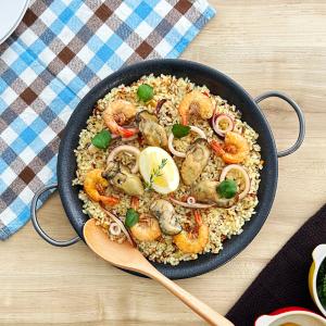 フライパンで簡単。有頭えびのパエリアセット（パエリア専用米付き