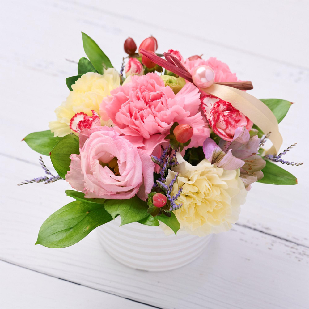【母の日】生花アレンジメント「優華（ゆうか）」