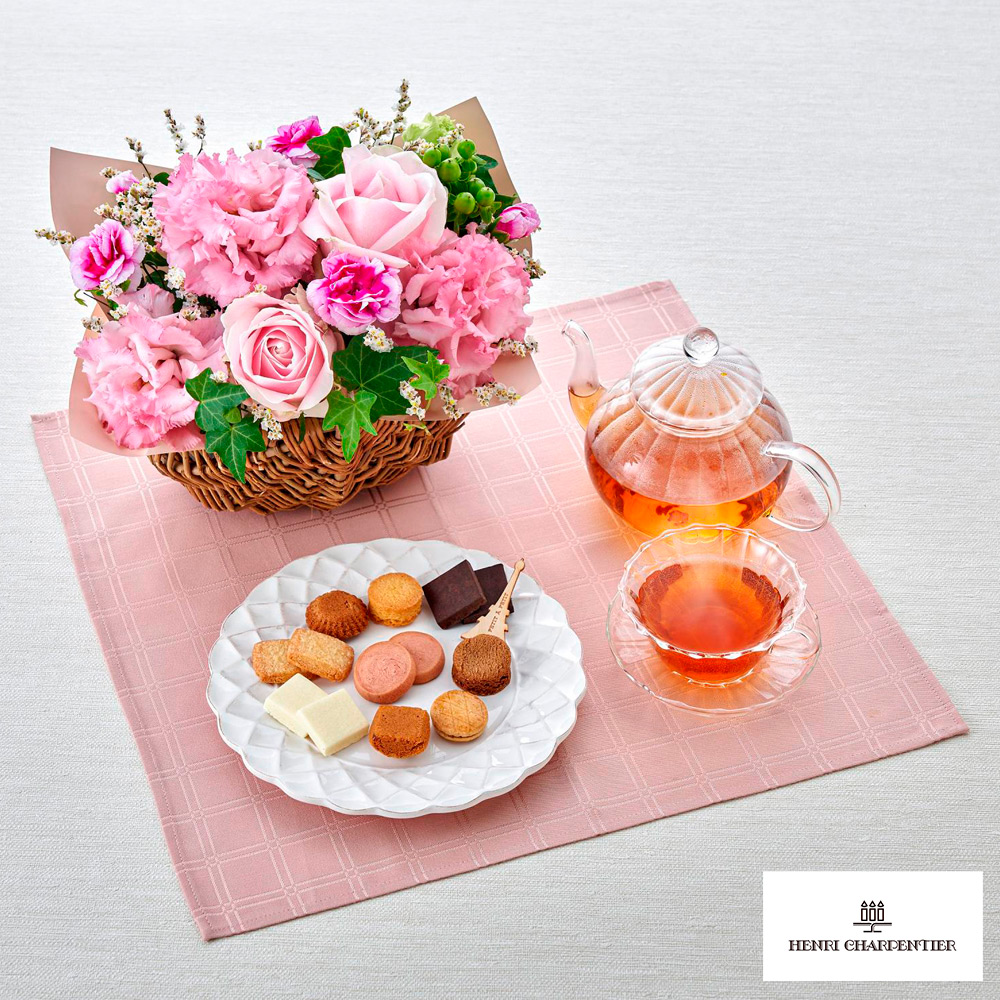 【母の日】生花 アレンジメント「エレガントママン」＆<アンリ・シャルパンティエ>プティ・タ・プティS