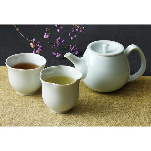 〈京都・一保堂茶舖〉煎茶　日月・ほうじ茶　中缶詰合せ