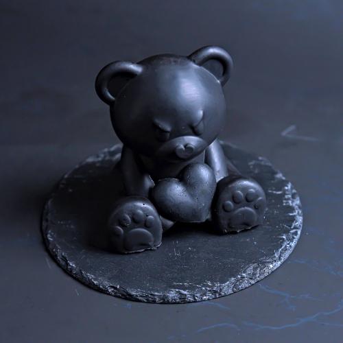 【母の日】BLVCK TEDDY ROSE HEART｜黒いハートを抱くテディベアケーキ（アールグレイ×フランボワーズ×ローズ）