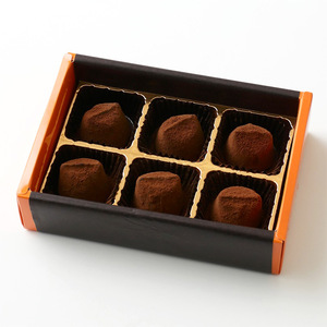 Maison d' it（メゾン・ドゥ・イッテー） トリュフ オー ショコラ（6個入） 商品詳細ページへ