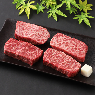 赤城和牛 ランプとイチボ食べ比べステーキ