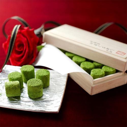 【バレンタインデー】宇治抹茶生チョコレート「濃茶のしらべ」（12粒桐箱入）