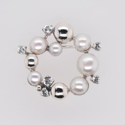 ブローチ | タカシマヤ アクセサリー セレクション | 特集 | 高島屋