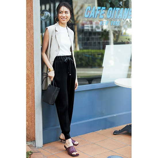 プリーツパンツ