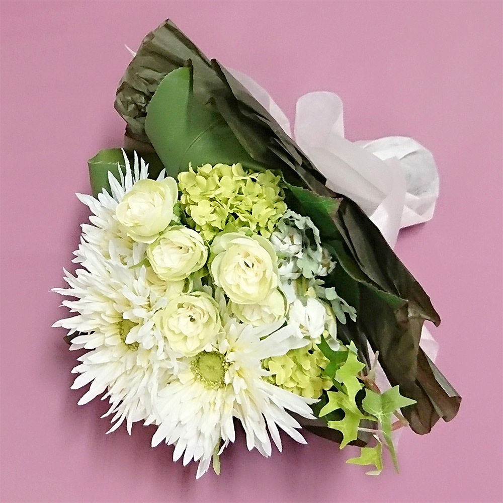 フラワーアーティストが作るお任せ生花ブーケ ホワイト グリーン系 商品詳細 高島屋オンラインストア