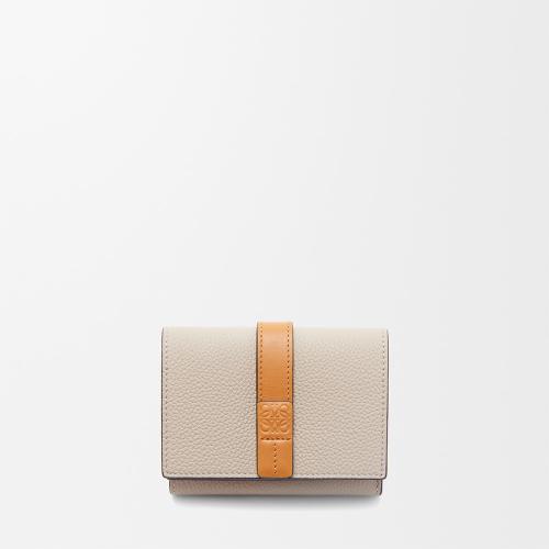 トライフォールドウォレット