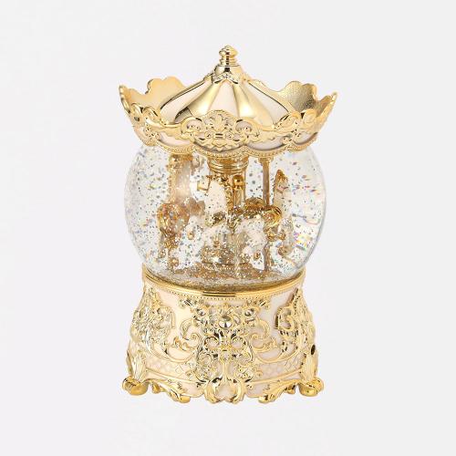 スノードーム 木馬