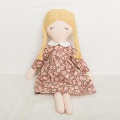 着せ替えドールとドール用ドレスセット＜ギフトボックス入り＞