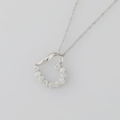 Pt0.4ctダイヤハートペンダント