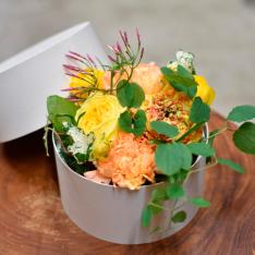 【母の日】＜Bubu（ブブ）＞生花アレンジメント「ボックス」ホワイト