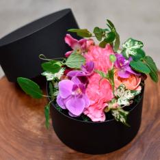 【母の日】＜Bubu（ブブ）＞生花アレンジメント「ボックス」ブラック