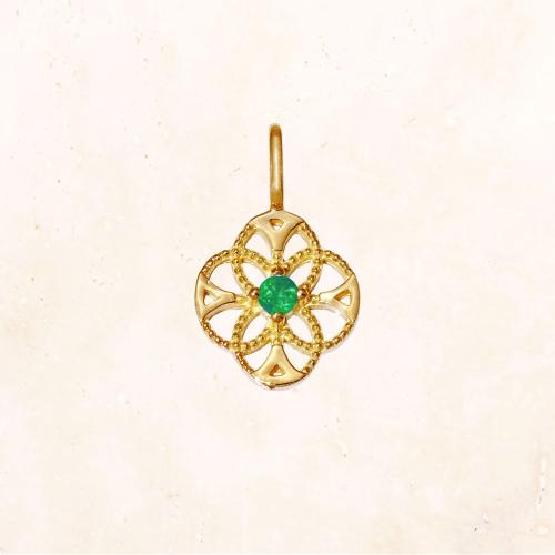 K18 レースフラワー バースストーンチャーム 5月（エメラルド）