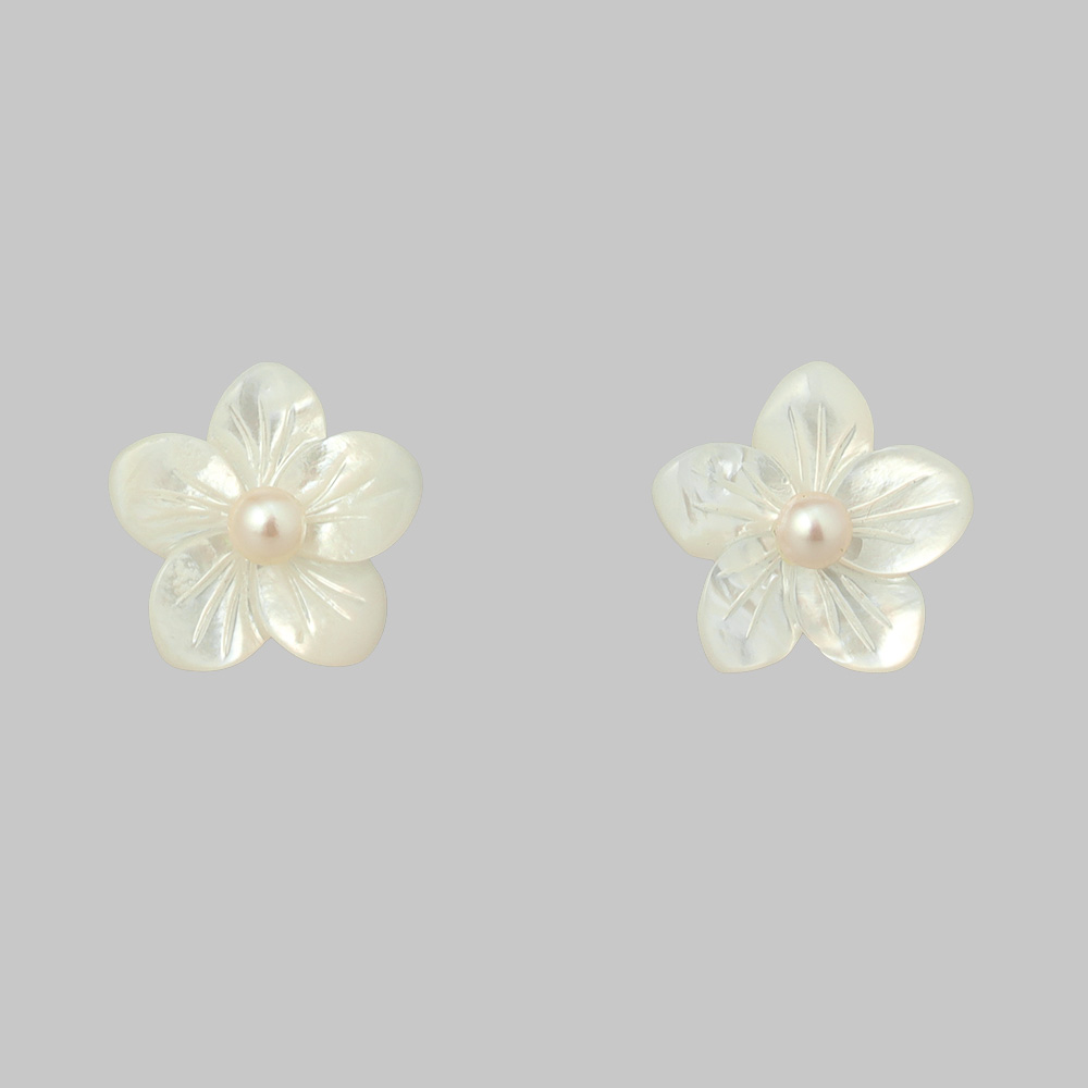 K10アコヤ真珠フラワーシェルピアス