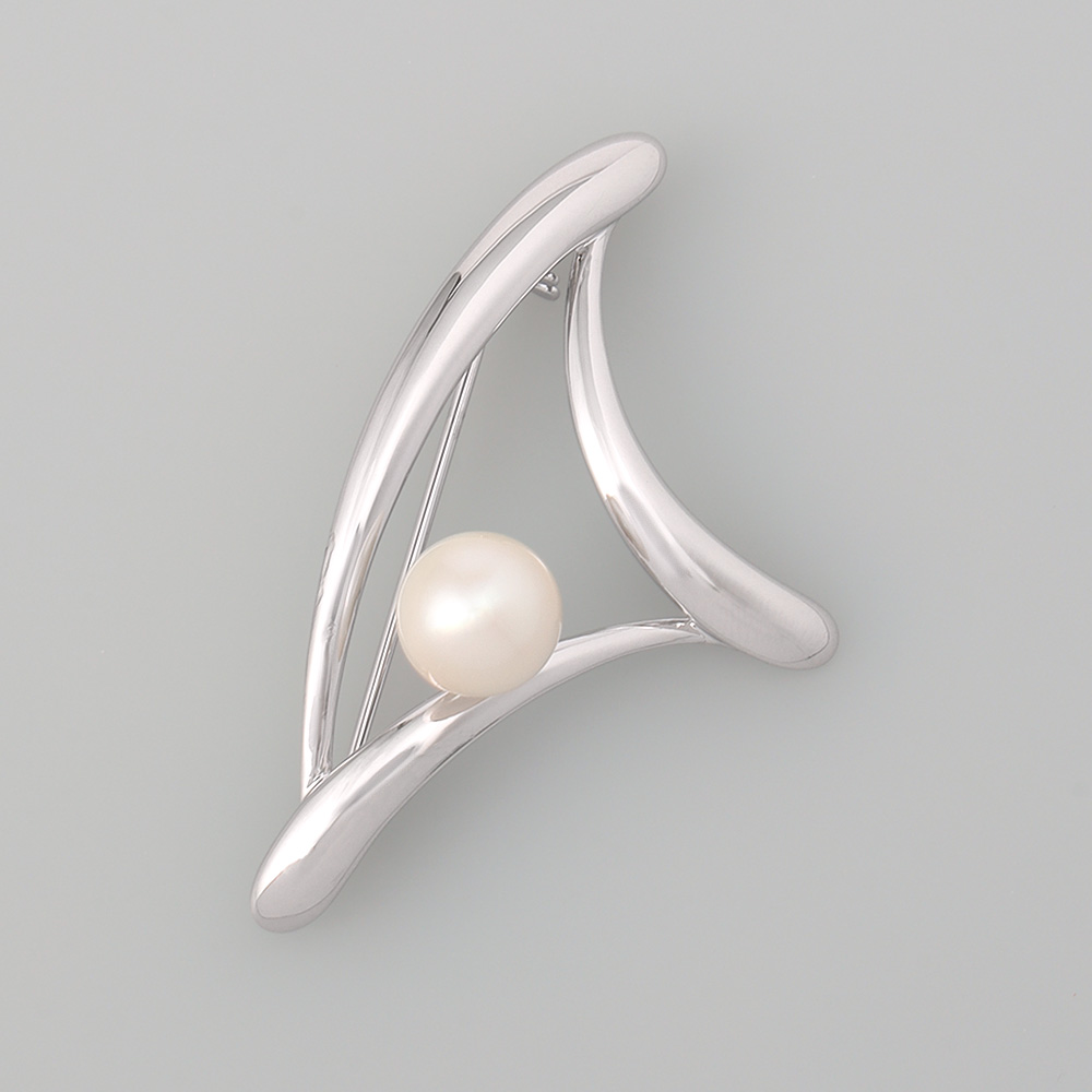 9．5mmアコヤ真珠ブローチ