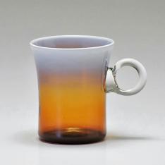〈能登島ガラス工房〉 耐熱ガラス マグカップ アンバー