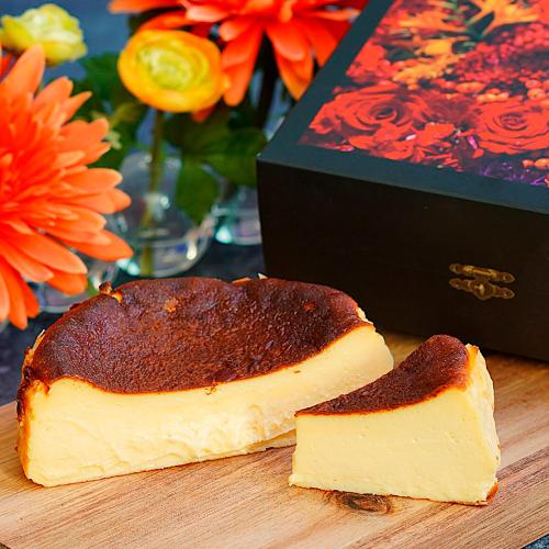 【母の日】シェフの手作り「とろけるなめらか」濃厚バスク風チーズケーキ（母の日パッケージ）