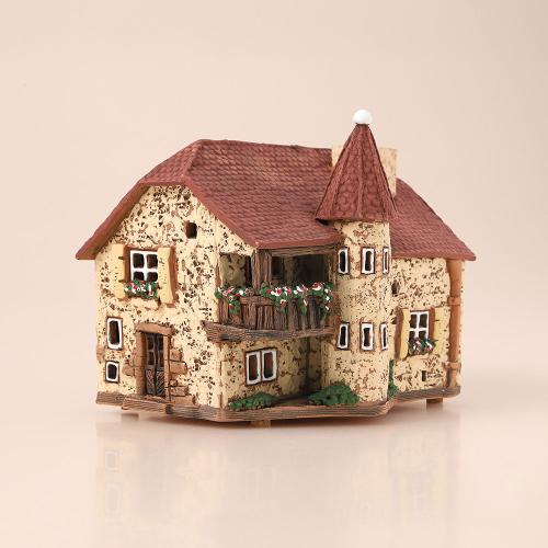 陶器製ミニチュアハウス イタリア・南チロルのバンガロー（電球付き）